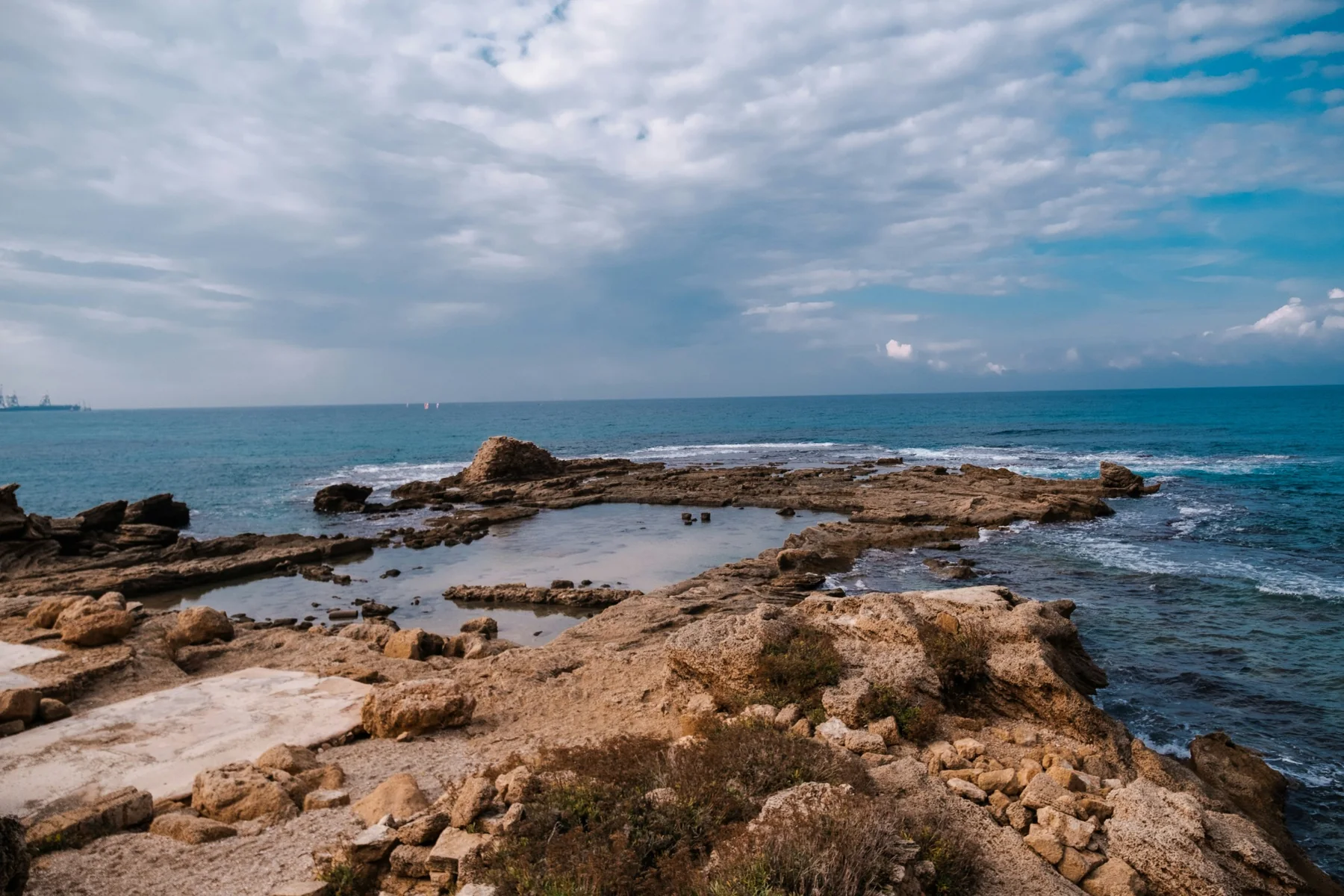 Cäsarea und Mittelmeer